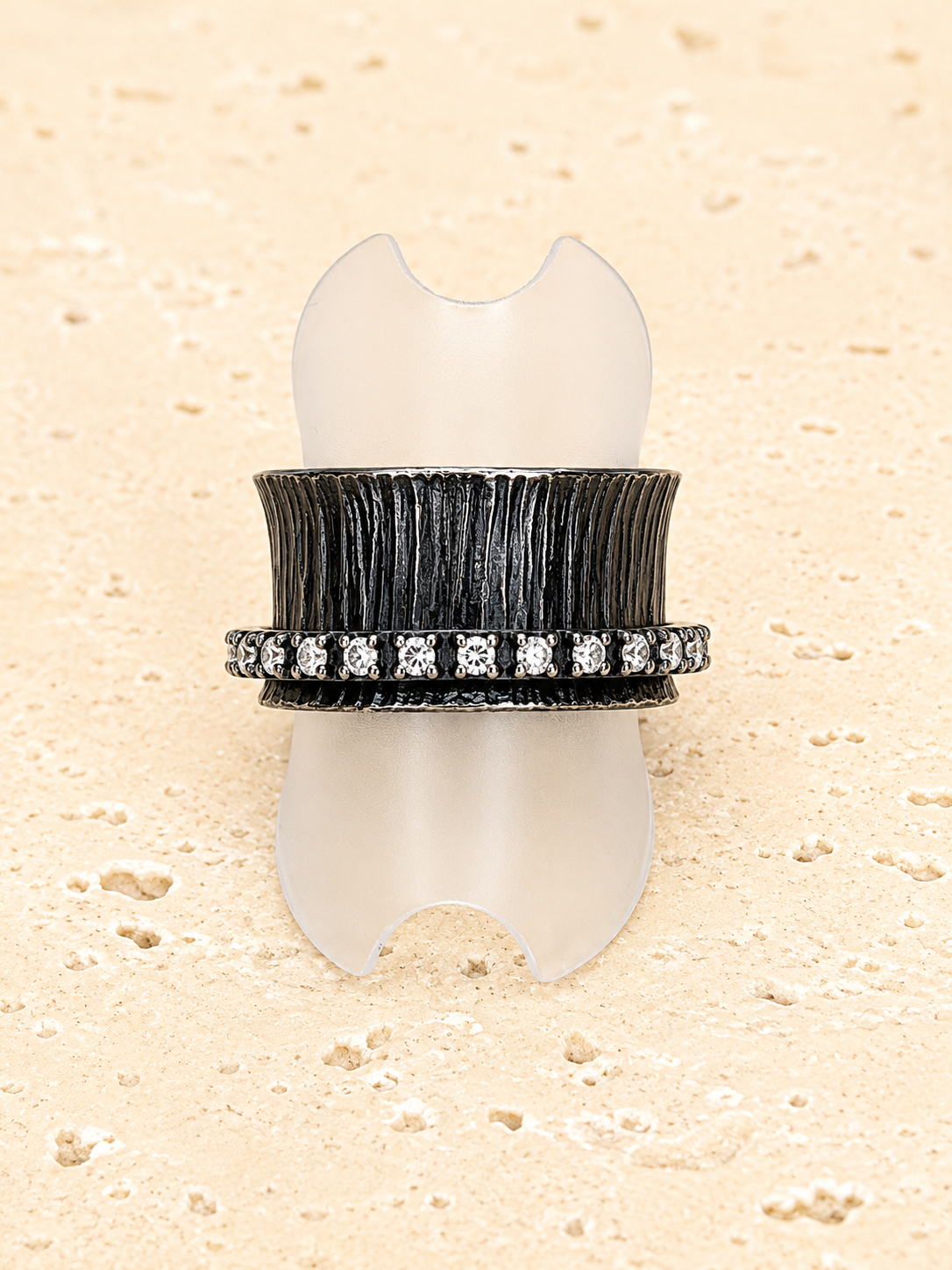 Diamond spinner ring