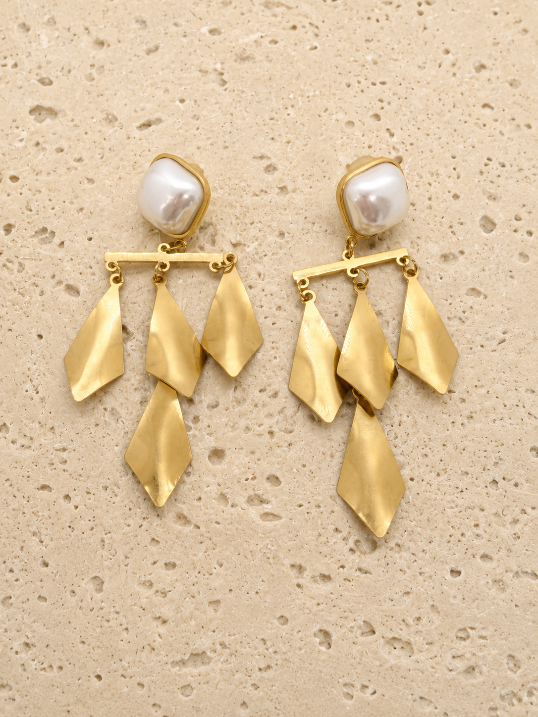 Freshwater pearl and brass