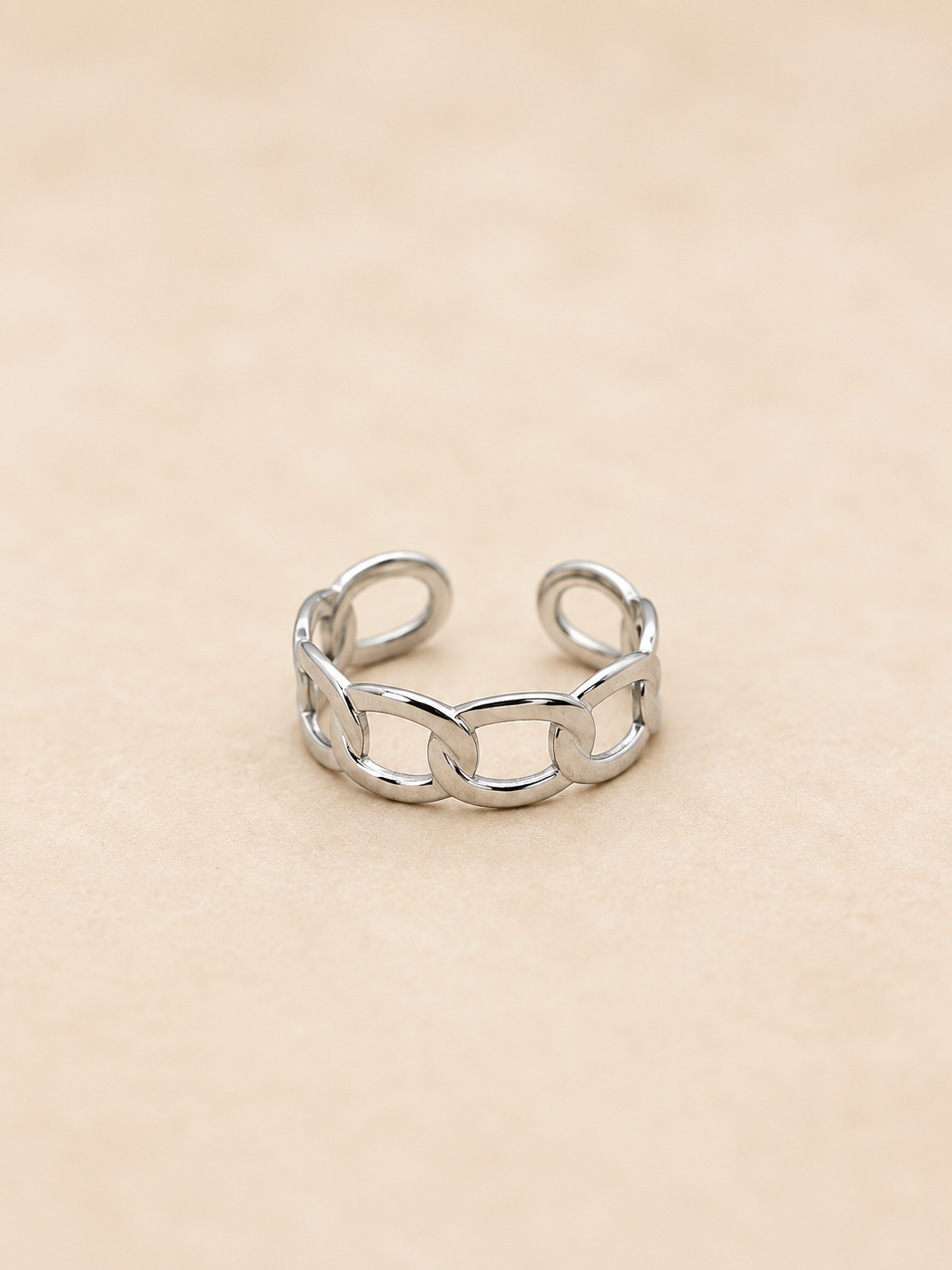 Silver chain link ring