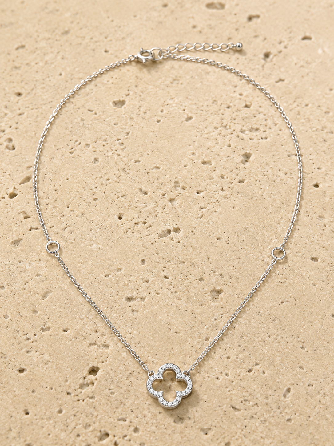 Four leaf clover crystal necklace