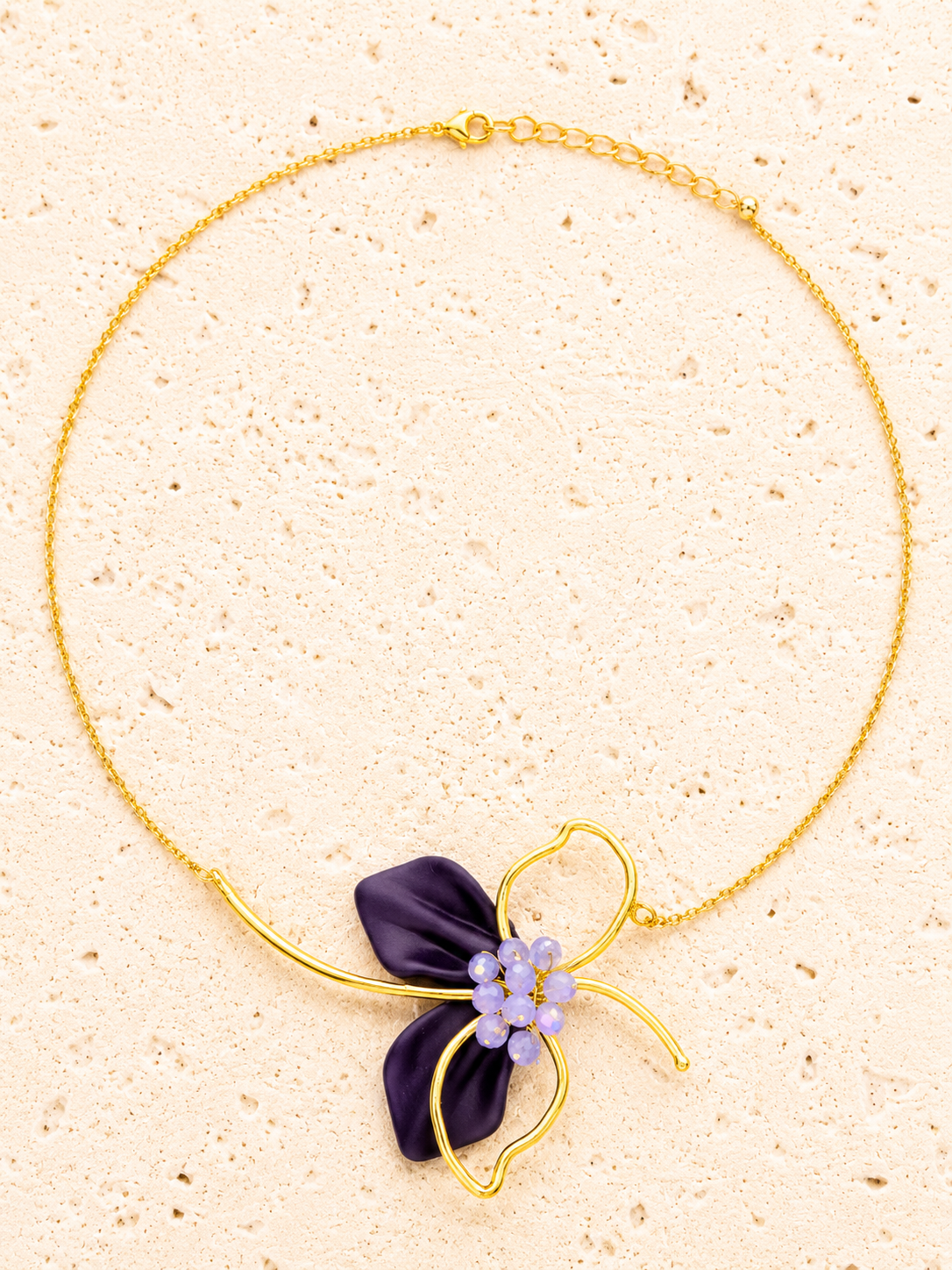 Purple flower necklace