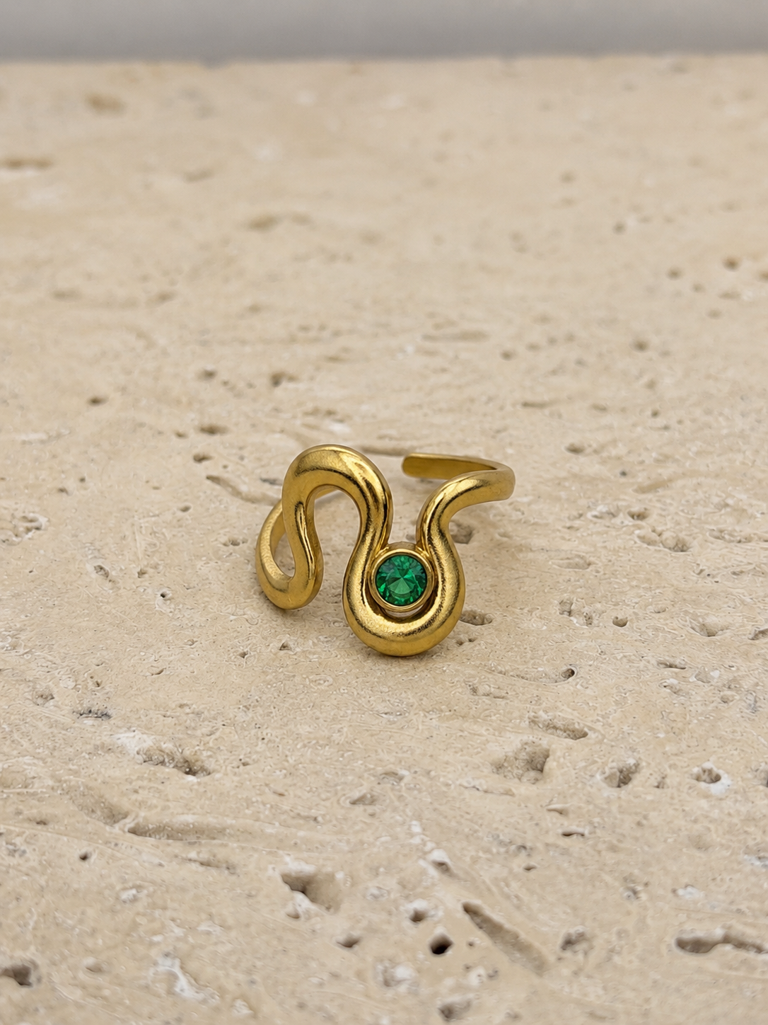 Green crystal ring