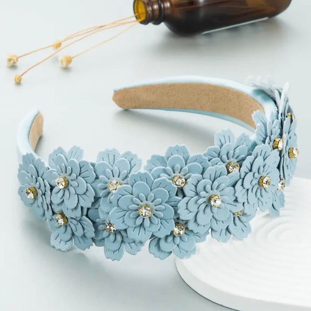 Resort wear floral headband