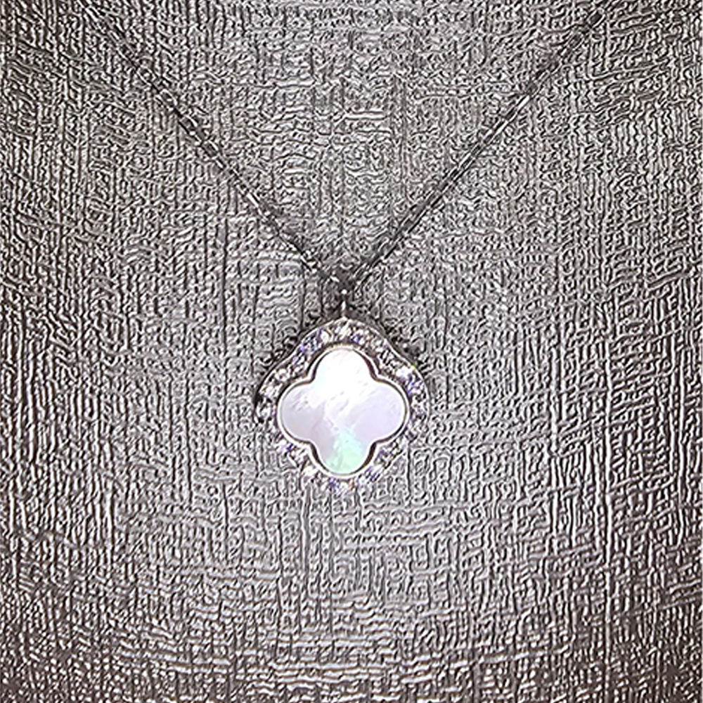 Mother of Pearl Clover Necklace
