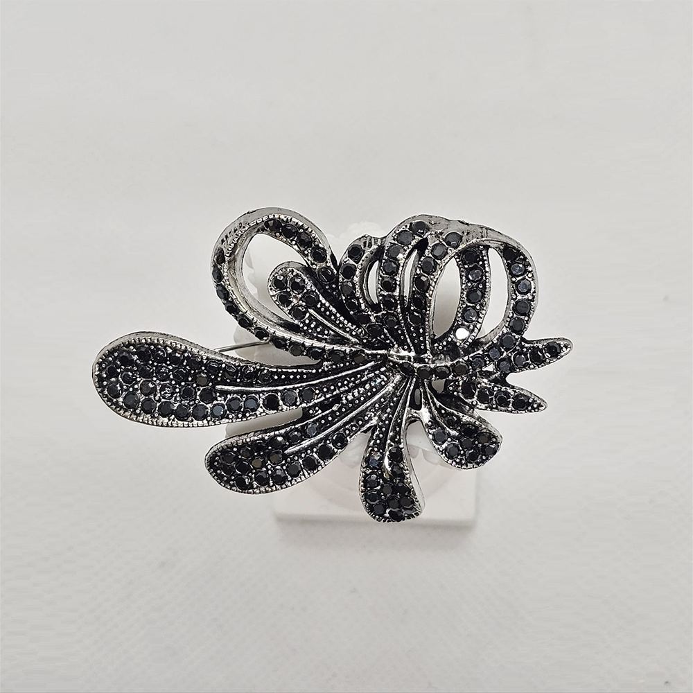 Noir Bow Brooch