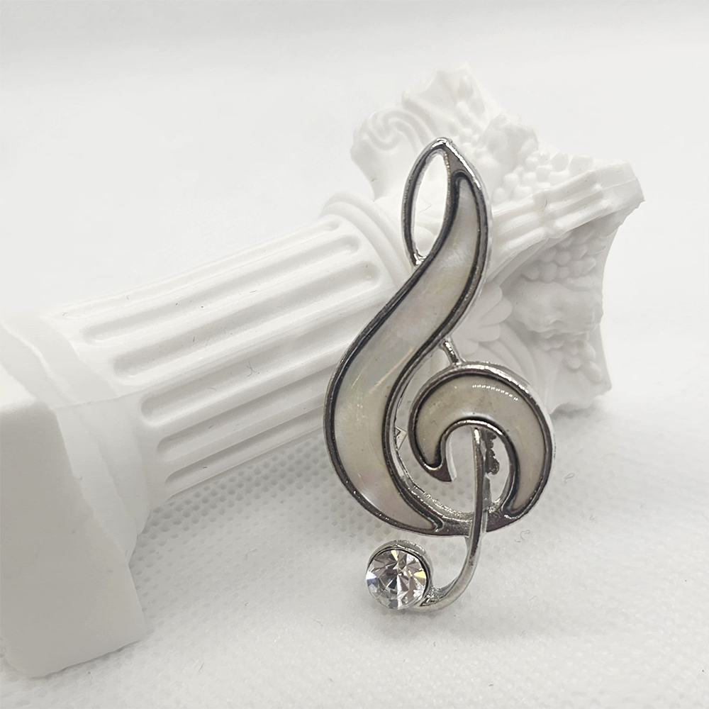 The Treble Brooch